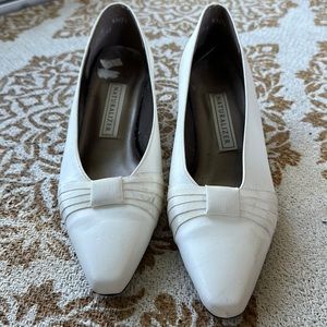 Vintage Naturalizer Off-White Leather Ruched Pump Heels 8.5